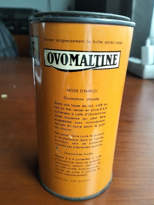 Antiga lata Ovomaltine