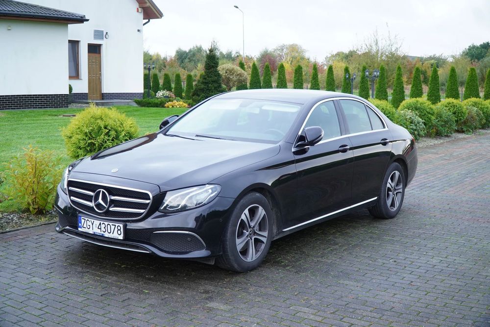 Mercedes-Benz Klasa E E220D 4matic bezwypadkowy serwis