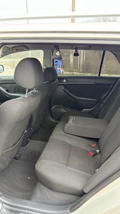 Toyota Avensis 2.0 дізель в гарному стані