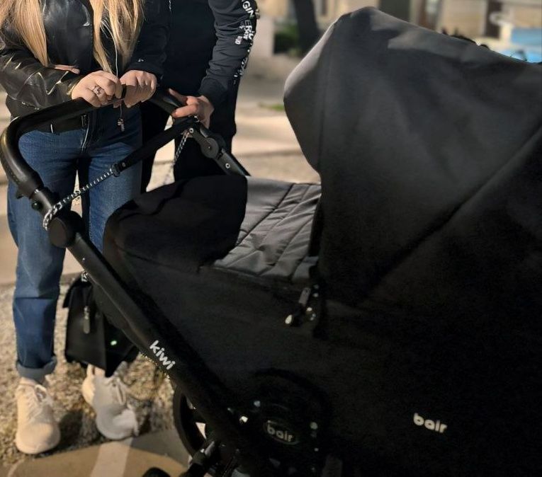 Продам коляску Kiwi bair