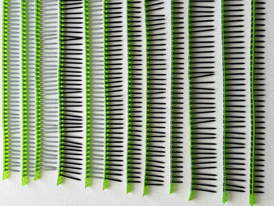 Шуруп на стрічці для плит до дерева, OSB, ДВП, ДСП (в ассортименіт)