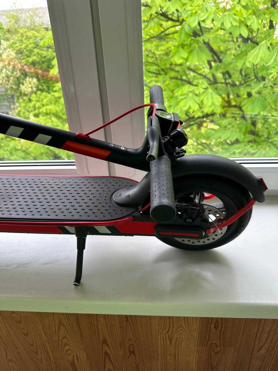 Электросамокат Xiaomi MiJia Electric Scooter Pro Black (DDHBC02NEB)