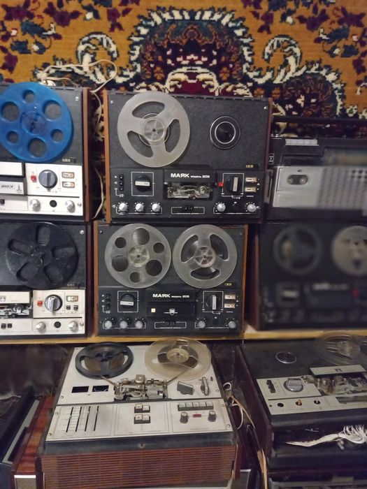 Магнітофон продам