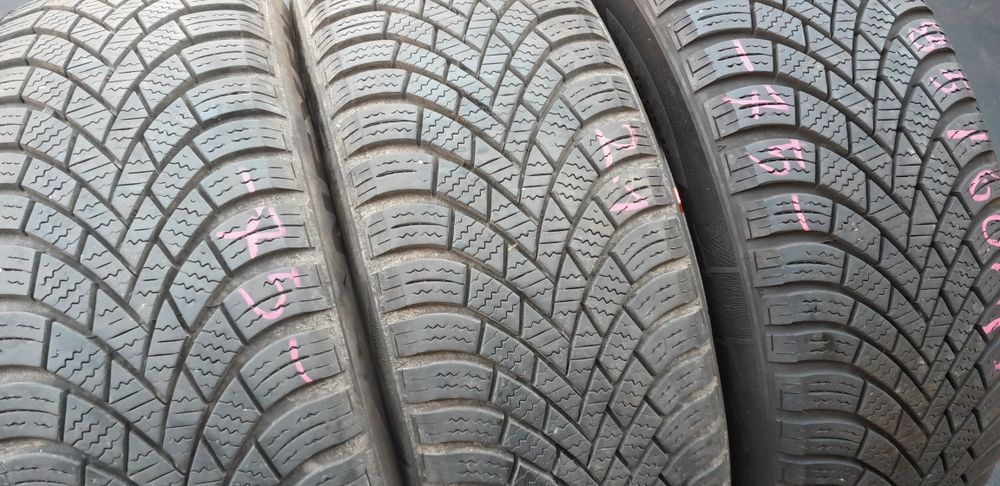 Opony Zimowe 185÷60÷15÷.NEXEN.7,5 mm.Rok 2021.Cena 600 zł kpl-4 sztuki