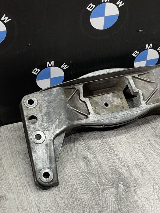 Траверса АКПП BMW E60/Е61 Код:259