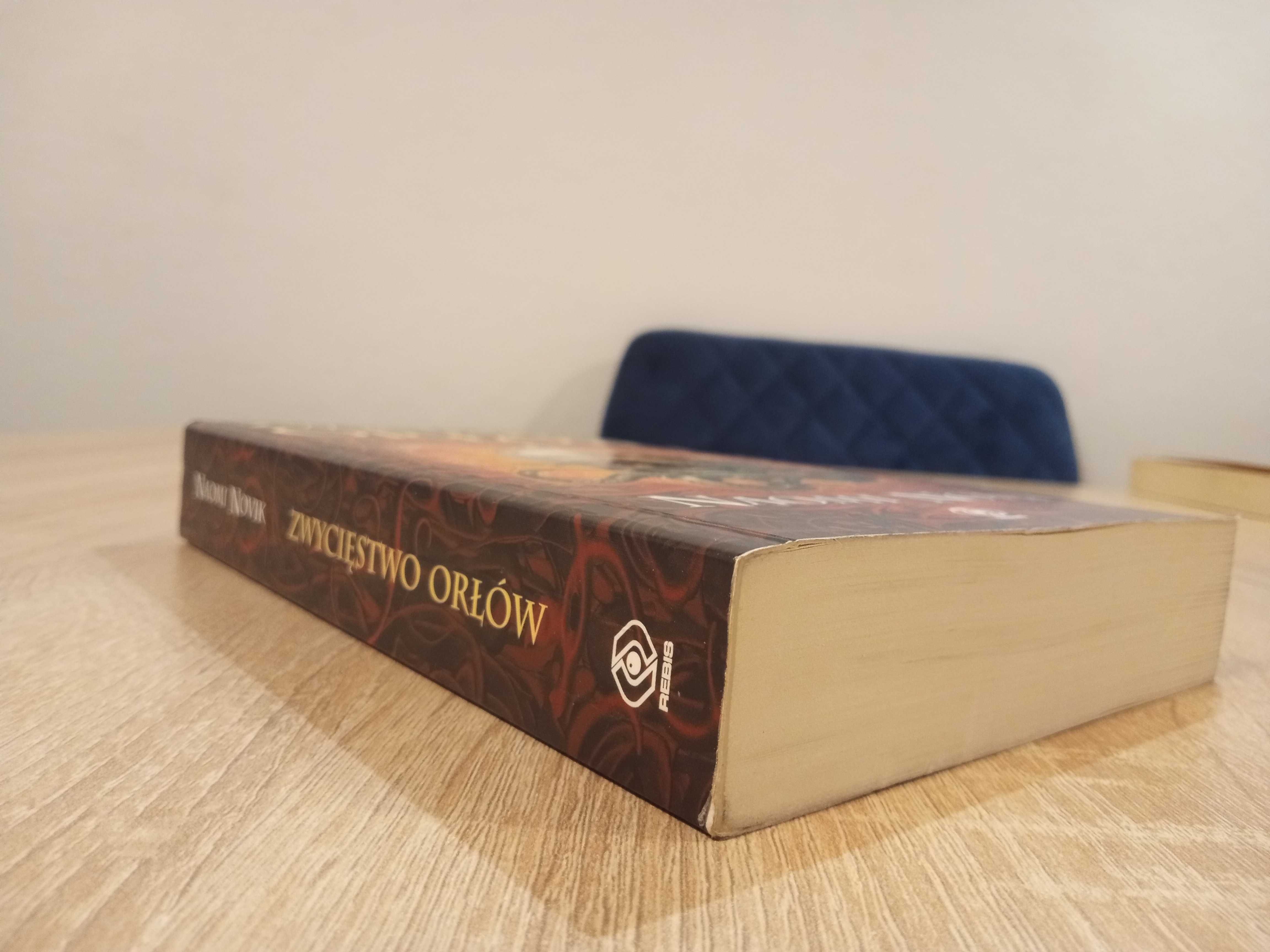 Naomi Novik, Zwycięstwo Orłów, cykl Temeraire tom 5