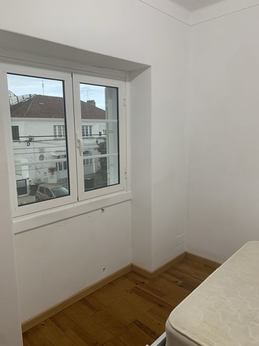 Quarto na Encarnação perto Metro