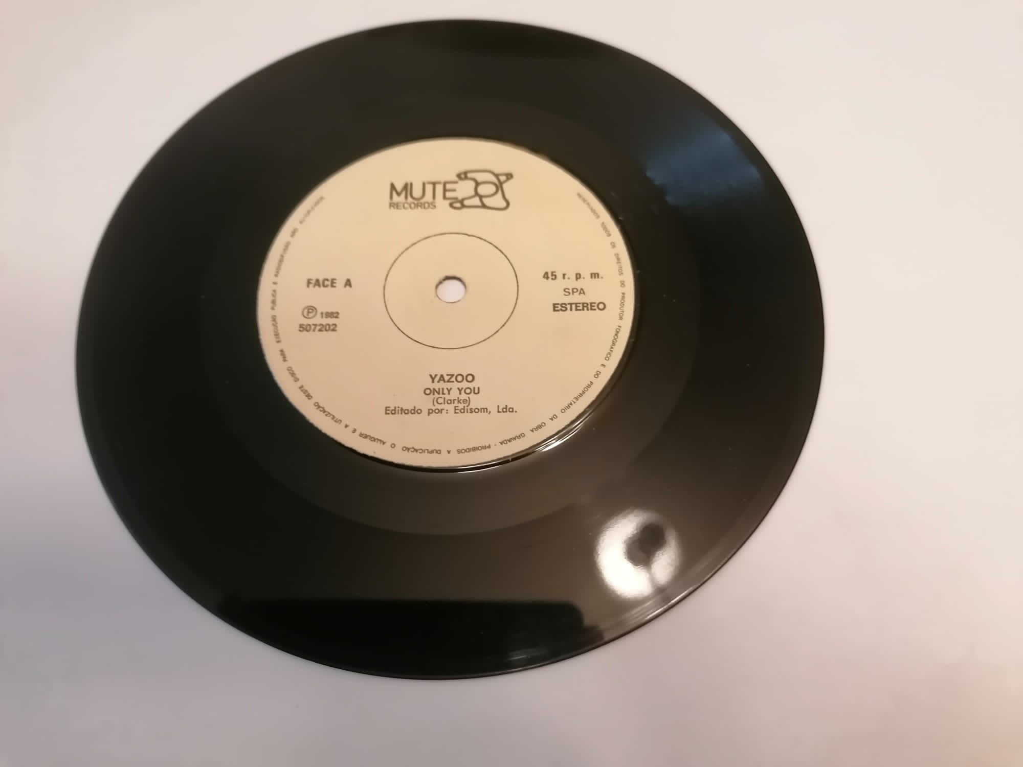 Vinil de Yazoo 2 lugar em Inglaterra