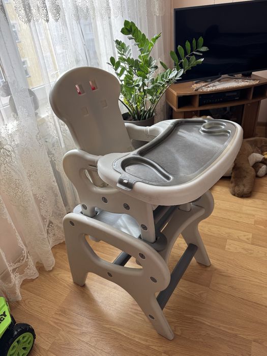 Крісло для годування