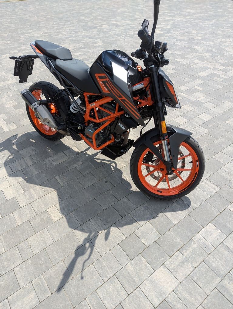 KTM Duke 125 mały przebieg z Polskiego salonu