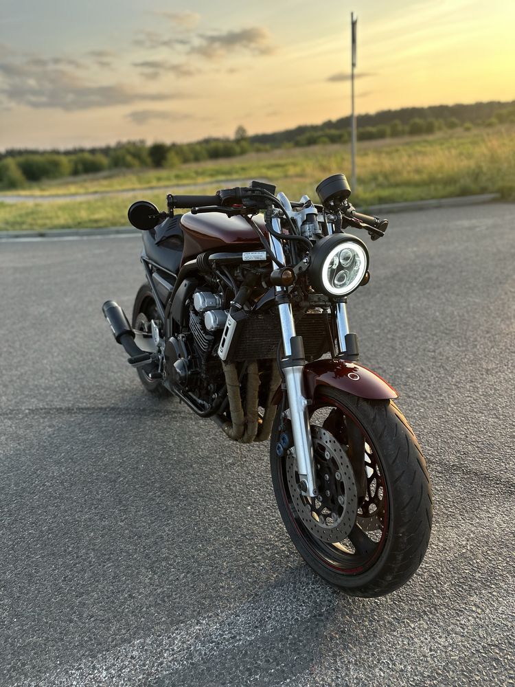 Yamaha Fazer fz 600 custom