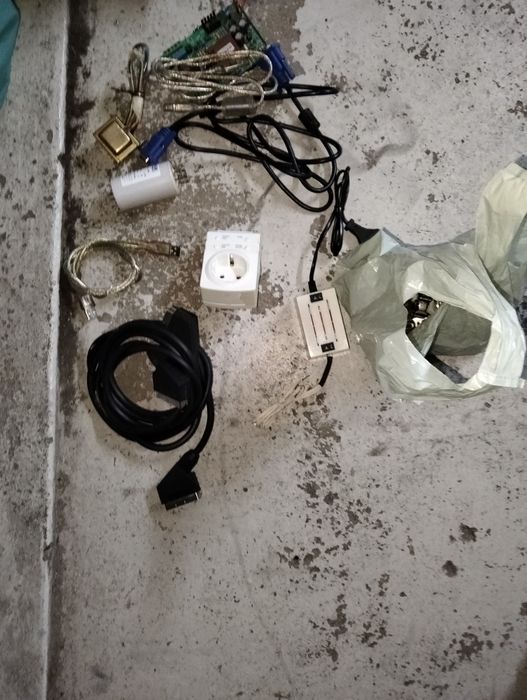 Vendo o vário material elétrico