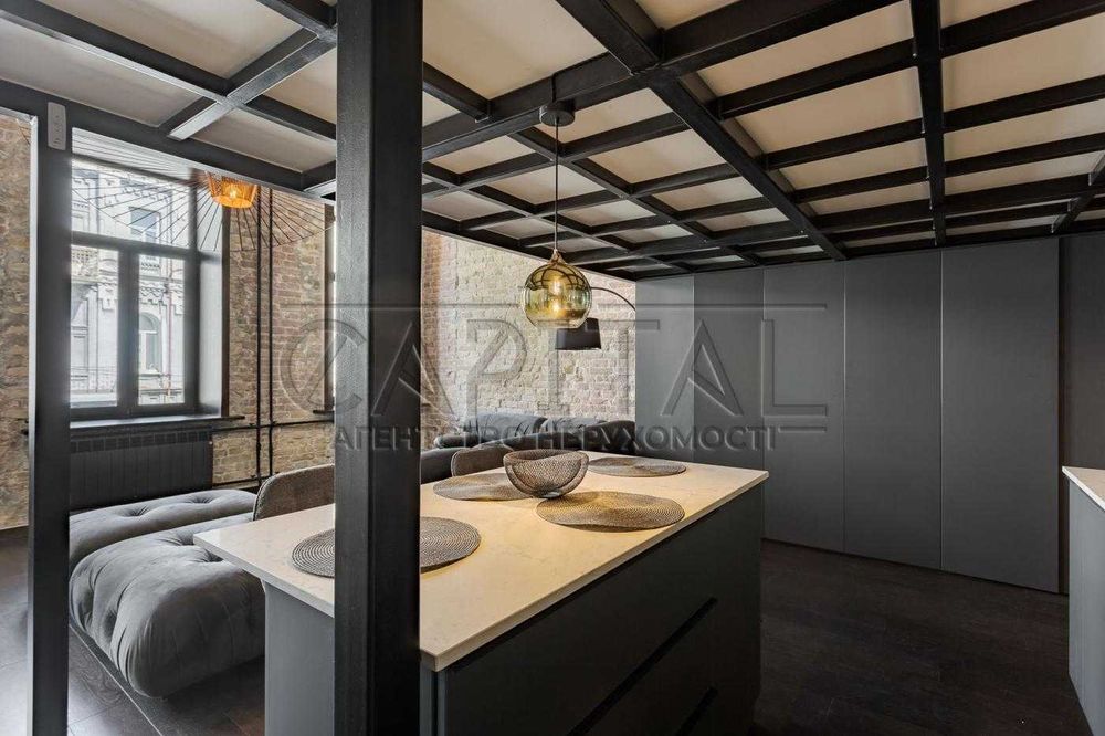 Оренда Квартири Сагайдачного Петра, Поділ