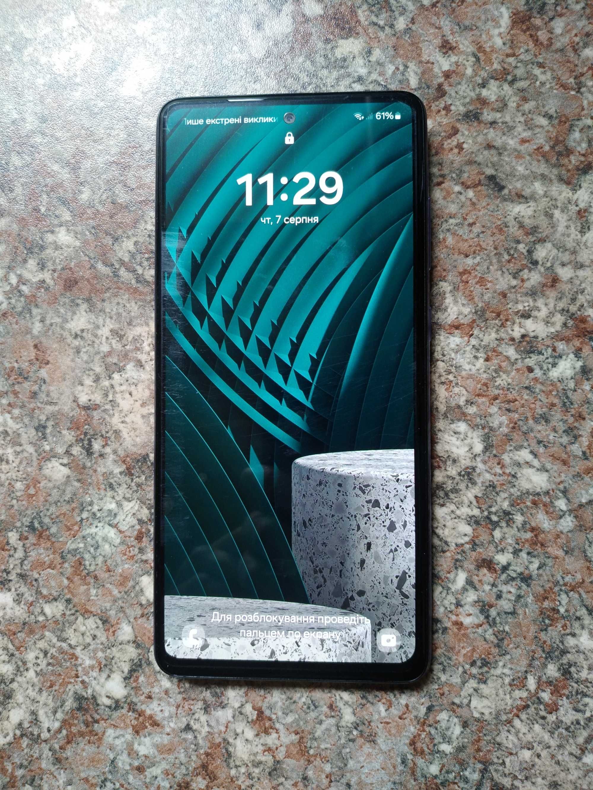 Samsung A72 8/256