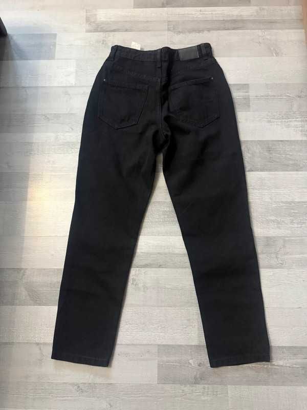 Spodnie szerokie damskie mom fit jeans czarne jeansy 36 S sinsay