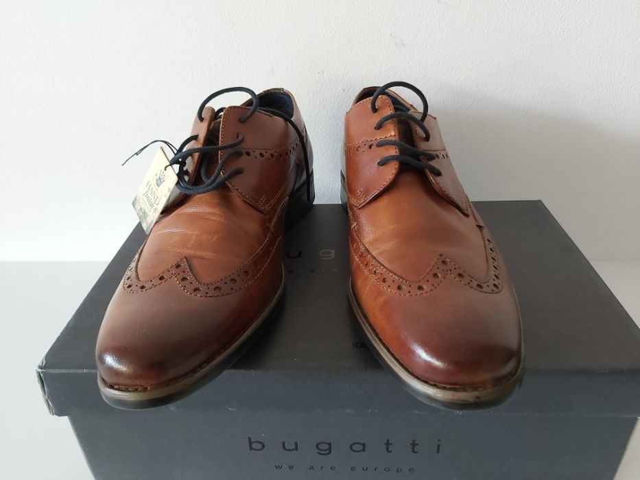 Półbuty BUGATTI koniakowe rozmiar 41 meskie buty pantofle