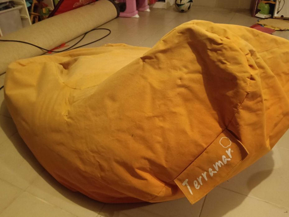 Puff exterior laranja