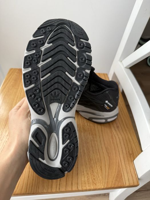 Adidas Adistar Cushion GORE-TEX Cor Dura | IG6929 НЕ ПРОМОКАЮТЬ 43
