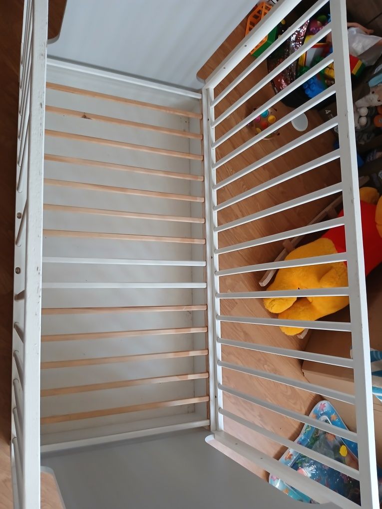 Sprzedam łóżeczko