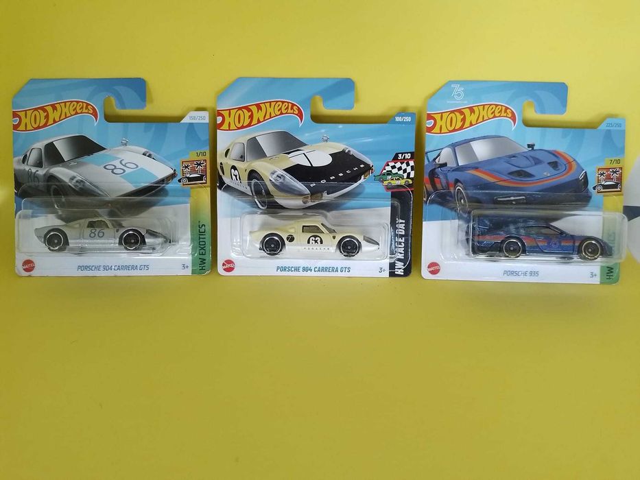 Hot Wheels Porsche 1/64 Mainline - Vários Modelos em Stock