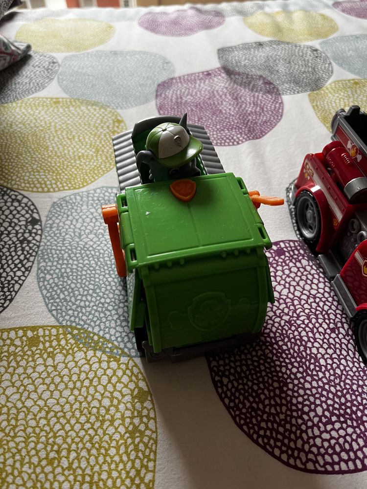 Conjunto 9 carros e figurinhas patrulha pata