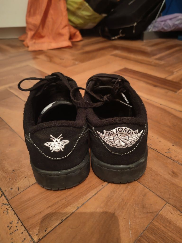 Travis Scott reverse mocha