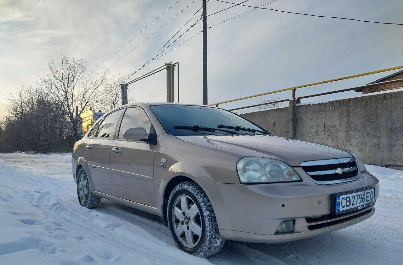 Продам Chevrolet Lacetti на автоматі в дуже гарному стані