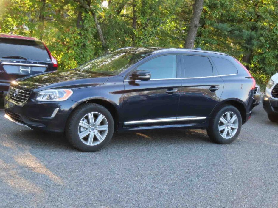 Volvo XC60 T5 Inscription      2017