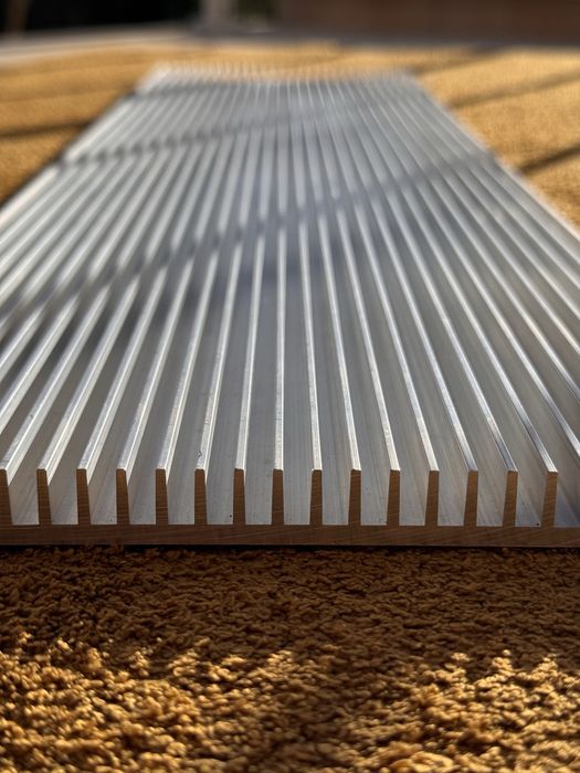 Dissipadores (Heatsinks) de Alumínio Anodizado