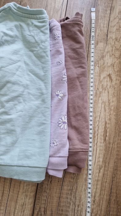 Swetry dla dziewczynki 92