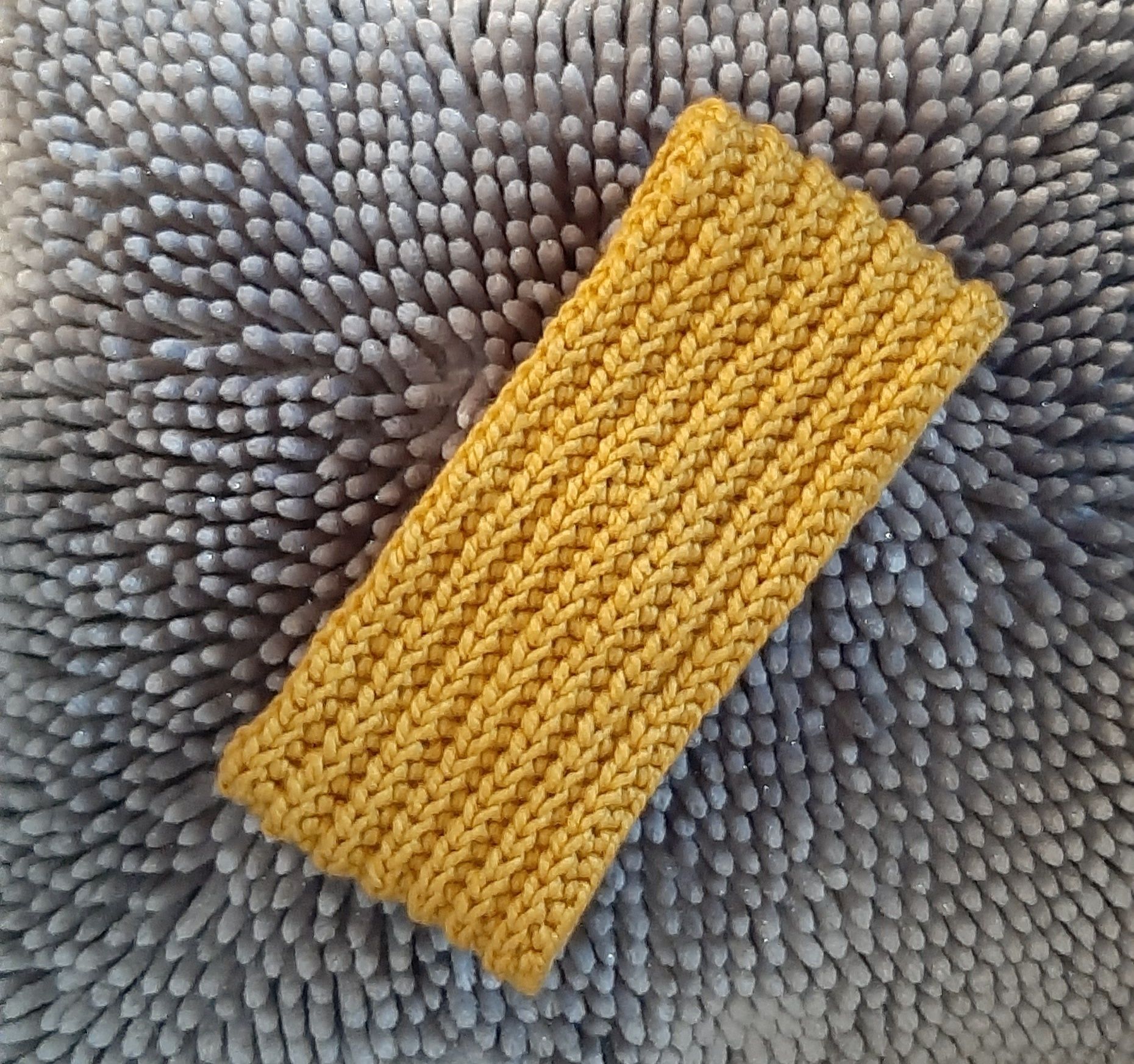 Handmade Opaska z wełny na szydełku