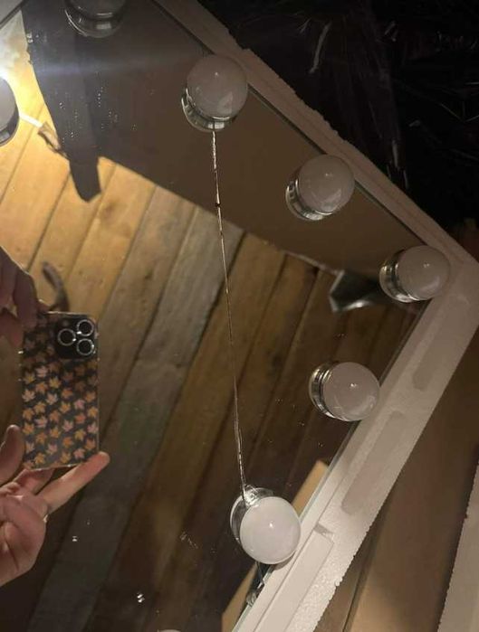 Lustro do makijażu, styl Hollywood, sterowanie dotykowe, podświetlenie