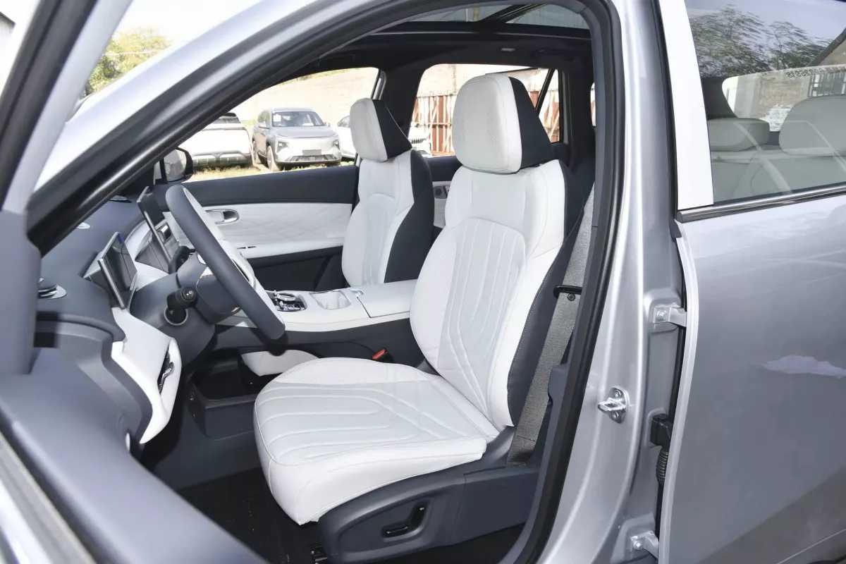Гібрид  GEELY GALAXY Starship 7 EM .  AUTOCHINA Кривий Ріг .