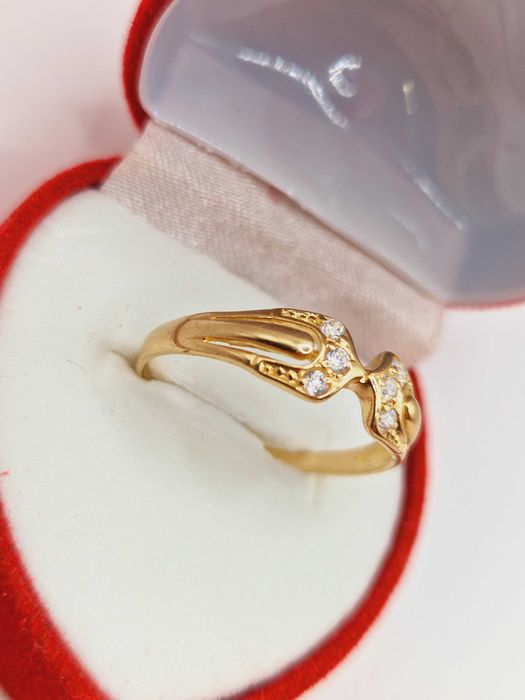 Ciekawy Złoty Pierścionek pr.585 (14K)