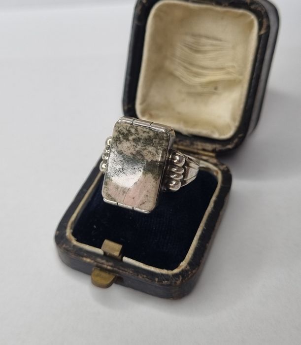 Antyk pierścionek srebrny Art Deco z agatem mszystym srebro