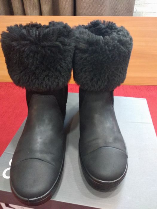 Продам женские зимние сапоги ECCO
