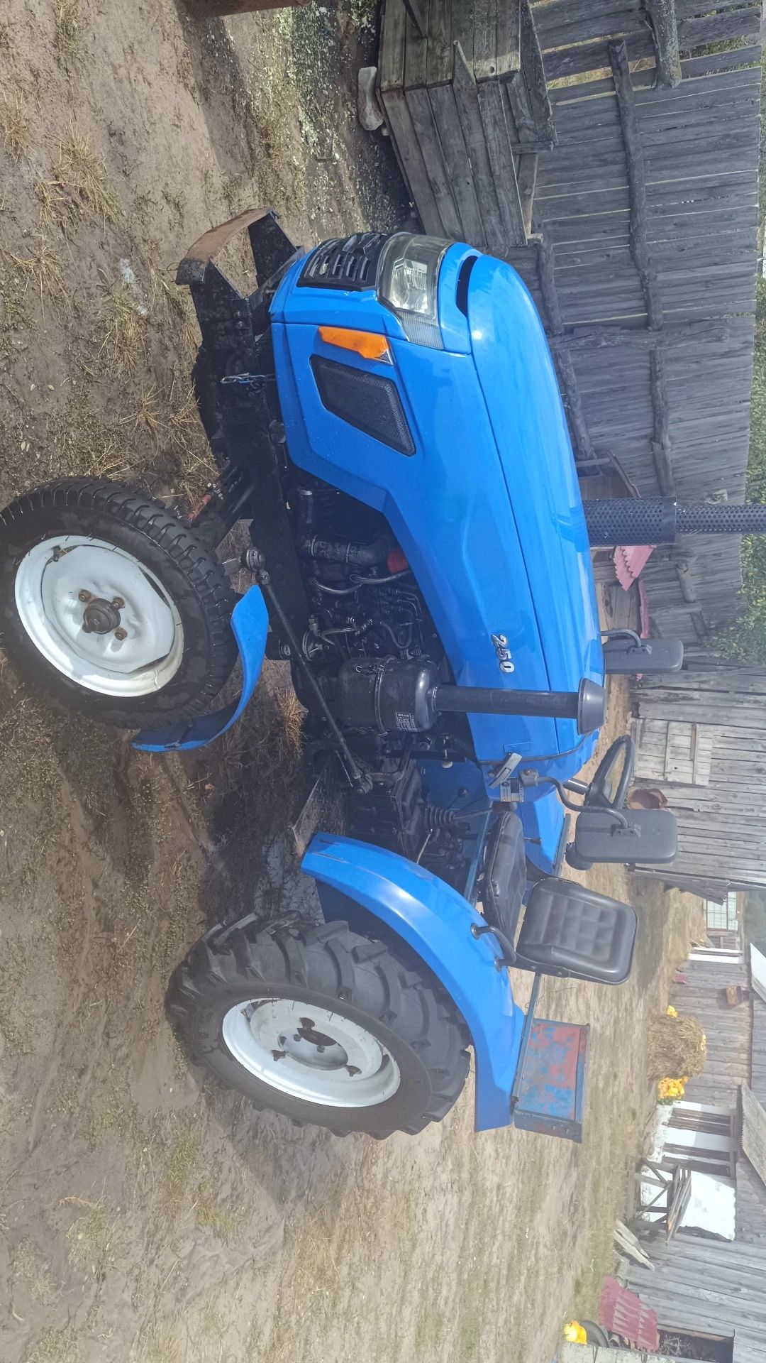 Продам міні трактор булат 250