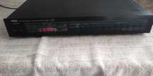 Yamaha T - 520 tuner stereo.