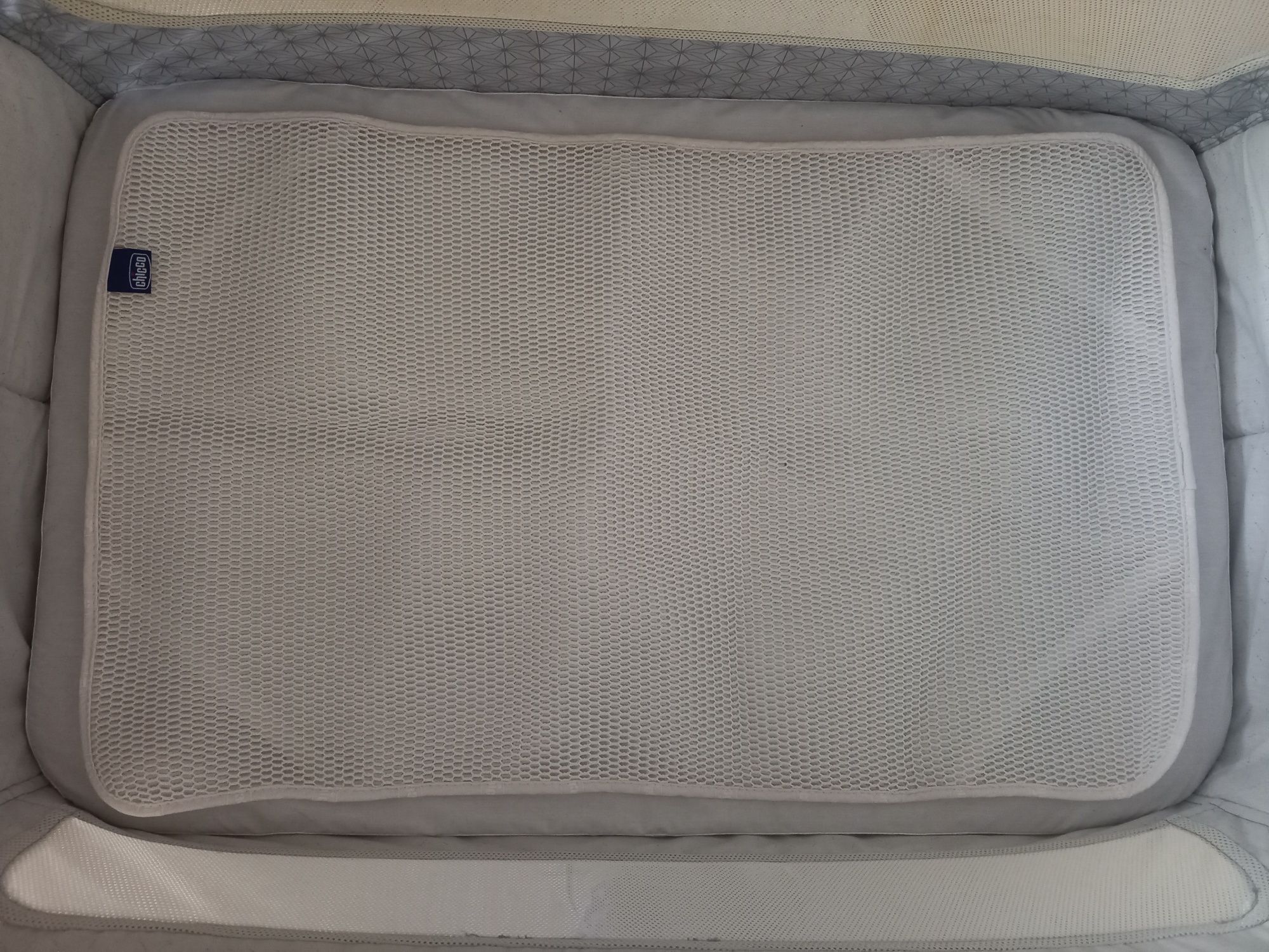 Chicco next2me dream + moskitiera i mata oddychająca