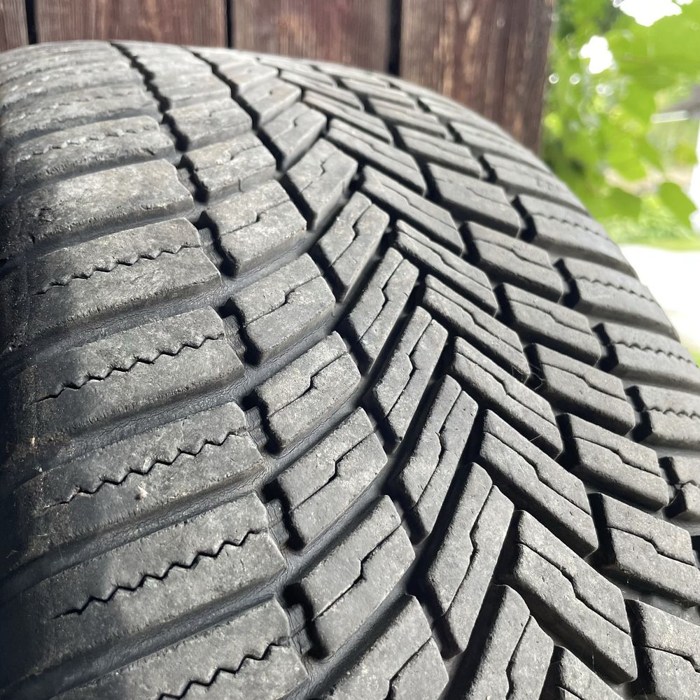 4x Opony Bridgestone Weather Control A005 wielosezon DOT2020/DOT2019