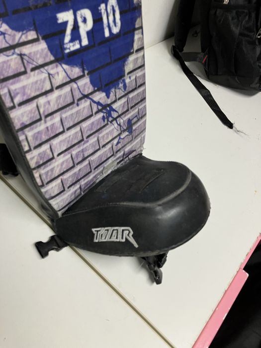 Vendo material GR hoquei patins - caneleiras TOOR