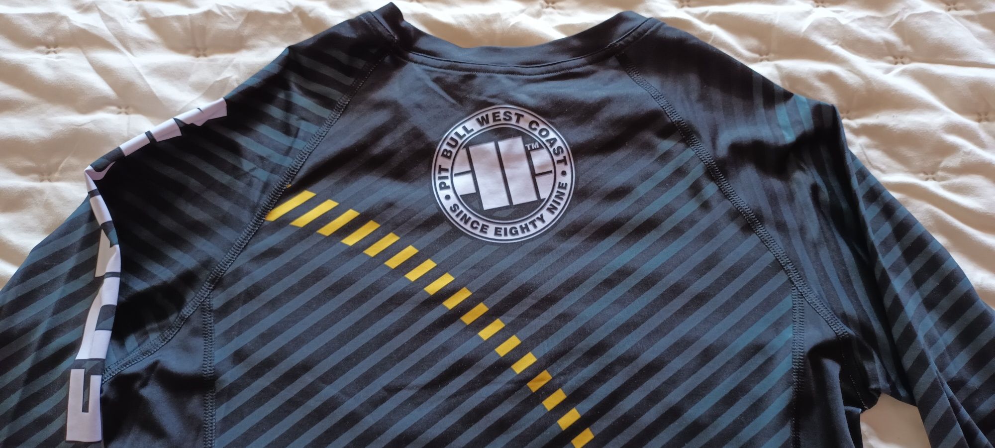 Rashguard Runmageddon Pit Bull West Coast Genuine L