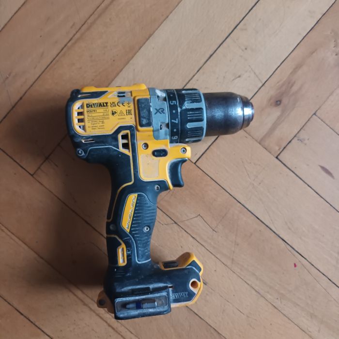 Dewalt DCD791 type 2