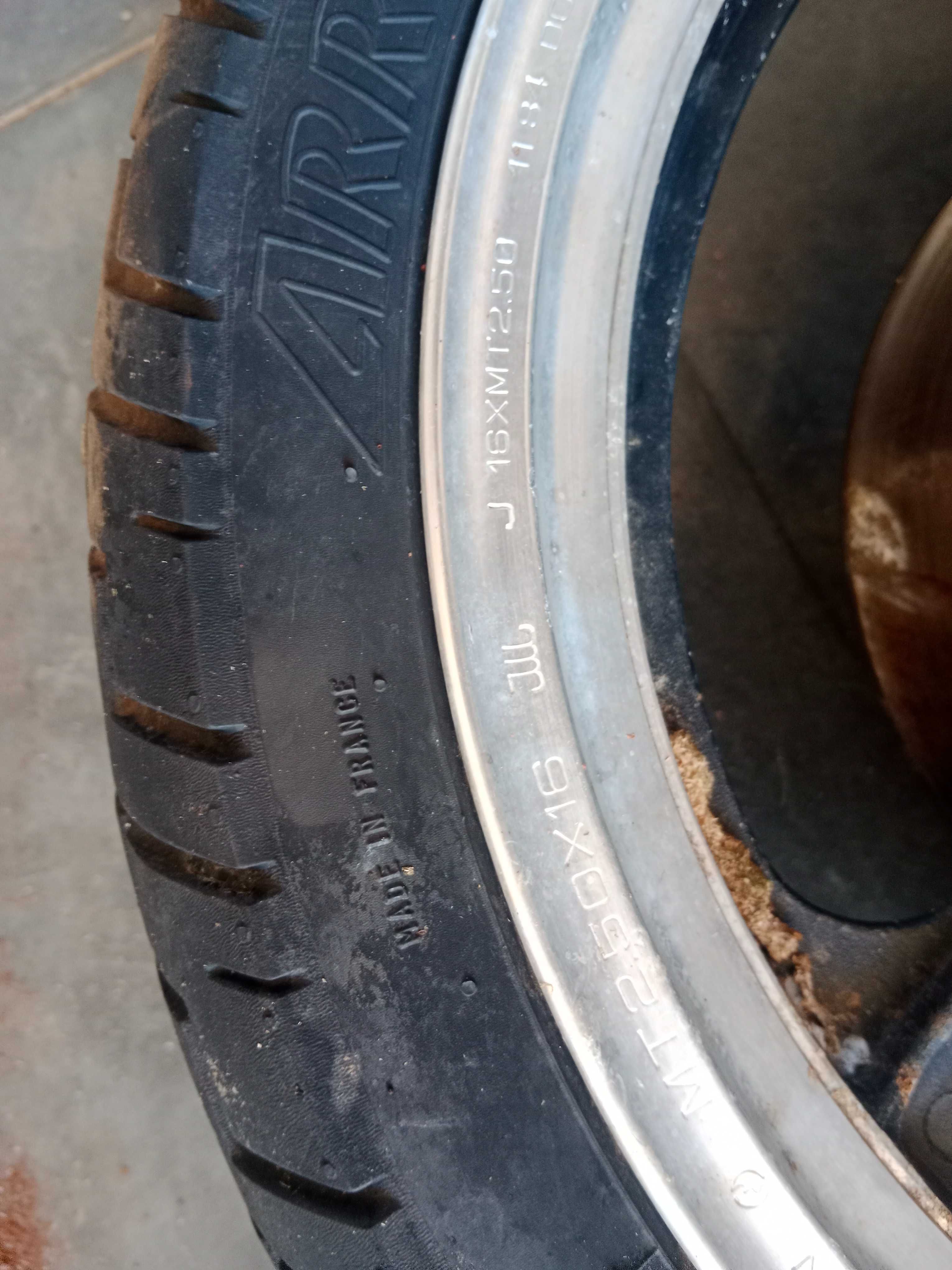 honda vf500f vf 500 f felga przód koło przednie tarcze hamulcowe ośka