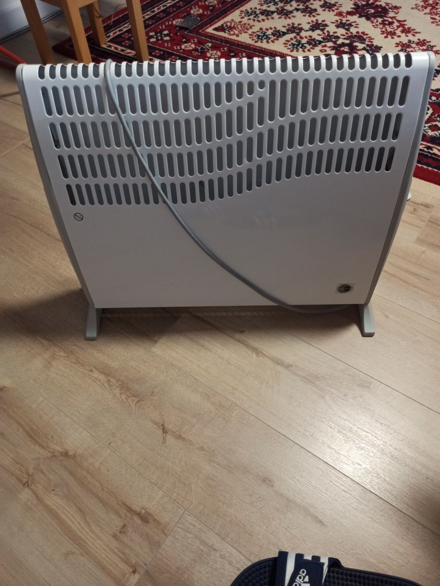 Grzejnik EQUATION 2000 W