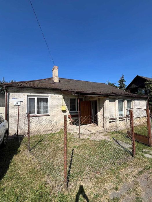 Продаж частини будинку біля Нової лінії