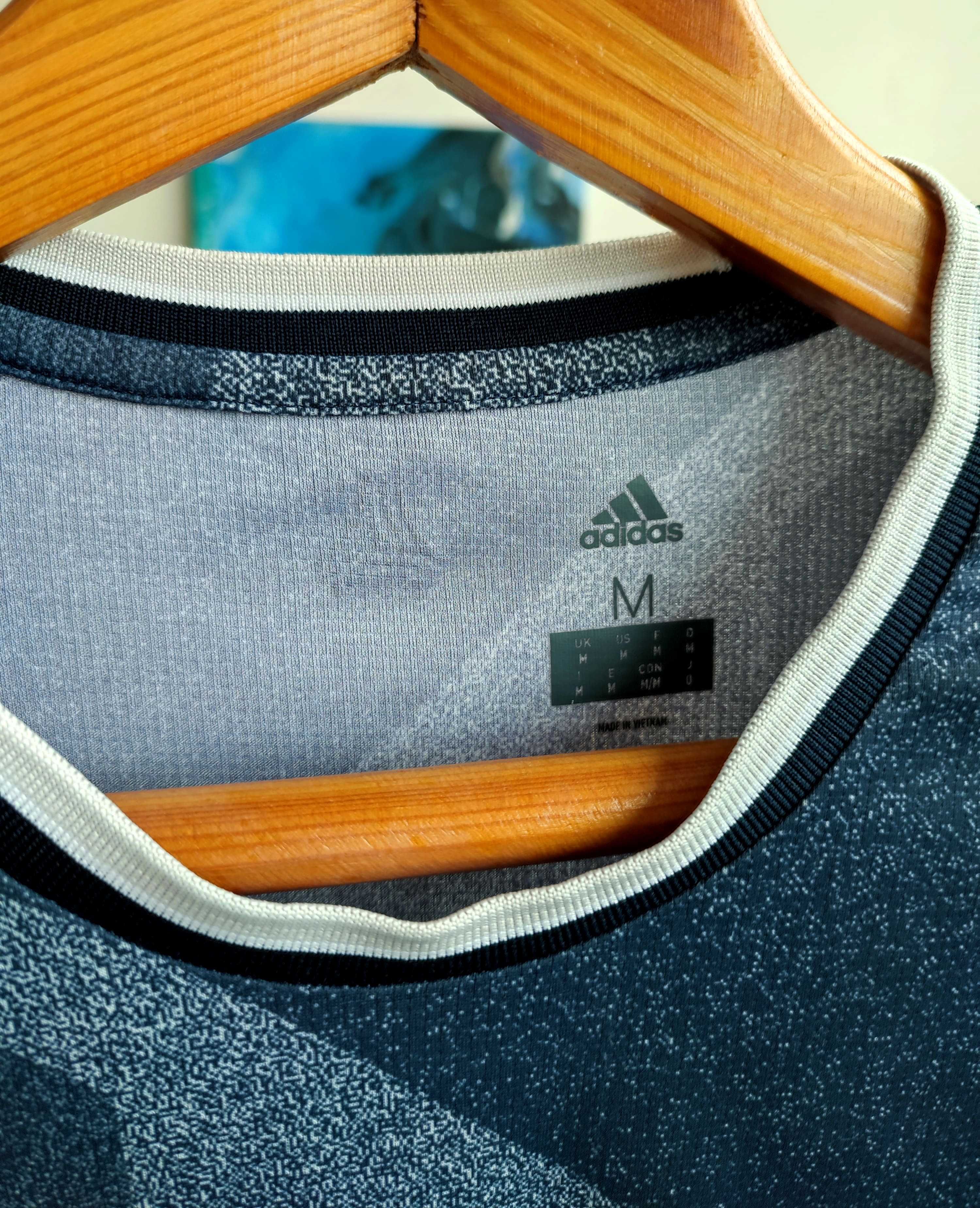 Оригінальна футболка Adidas