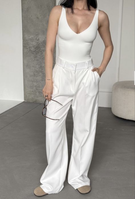 Білі класичні штани