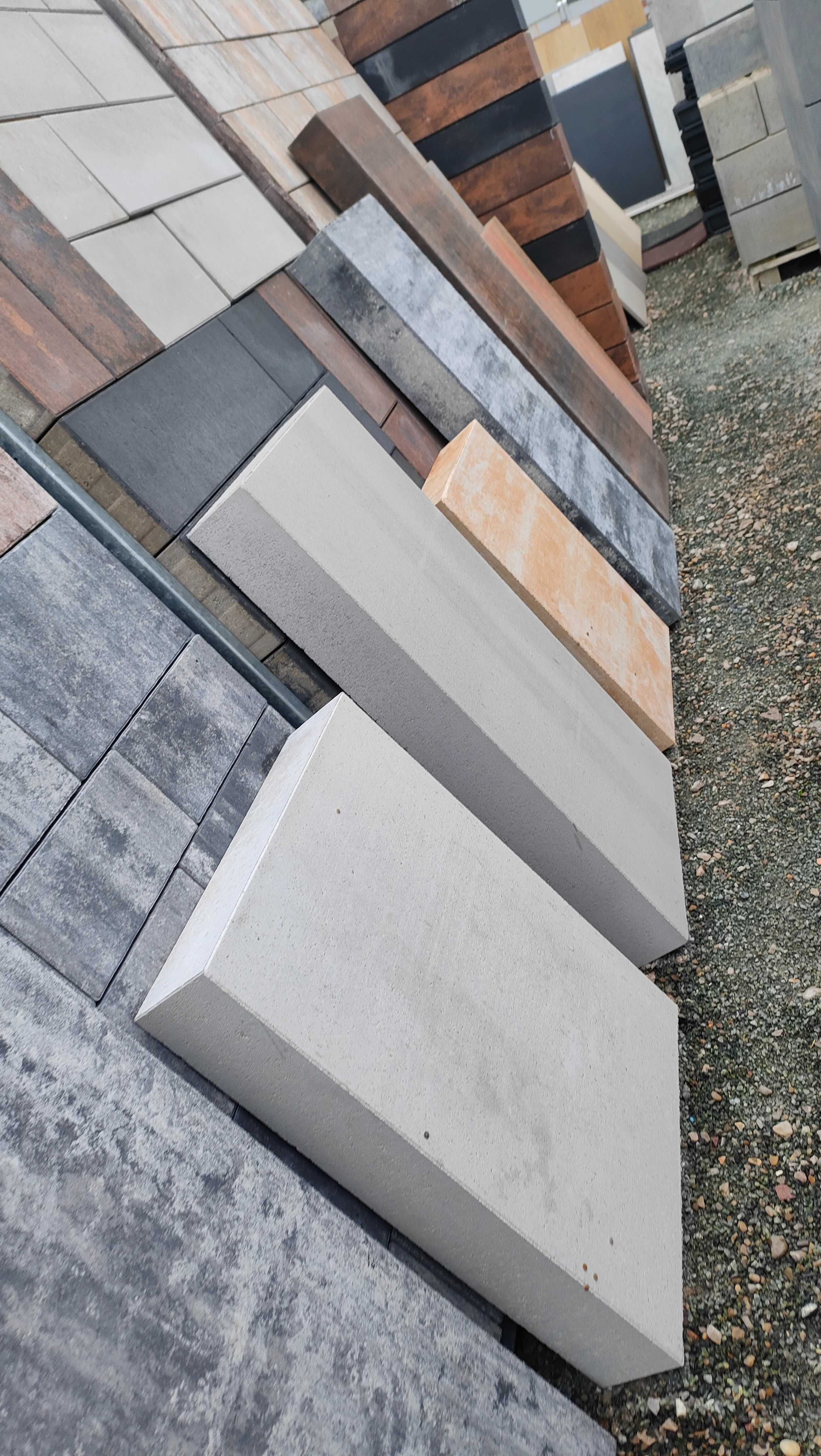 Stopnie lewitujące schody stopień schodowy podwieszane blok betonowy