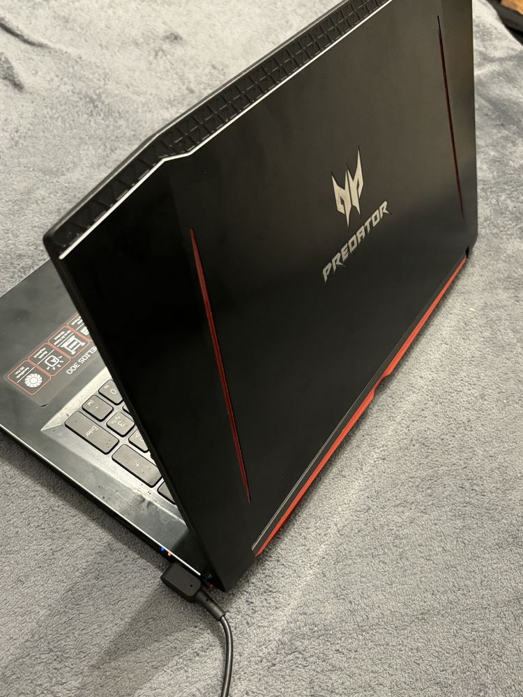 Laptop Gamingowy Predator Helios 300